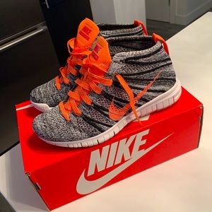 Nike Free Flyknit Chukka